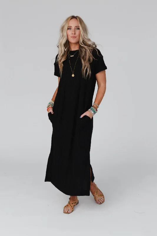 women's one-shoulder dressesThe Nest Easy Days Maxi Slit Tee Dress - Black