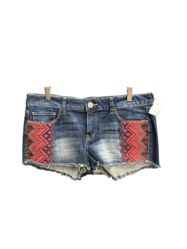 women's spring shortsDenim Shorts Express, Size 10