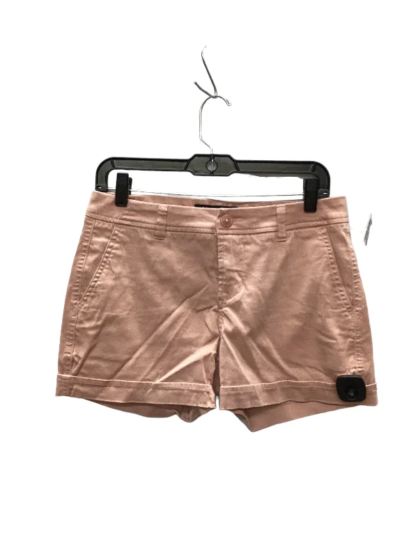 women's below-the-knee shortsPink Shorts Liverpool, Size 6