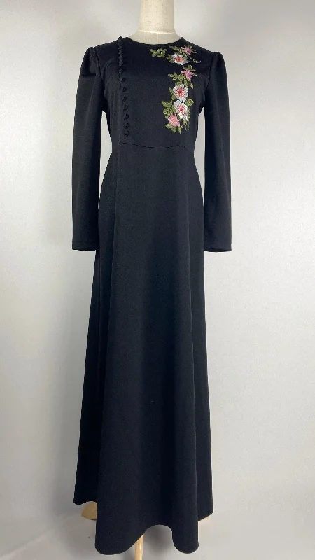 Cocktail DressLong Sleeve Maxi Dress with Flower Embroidery, Black