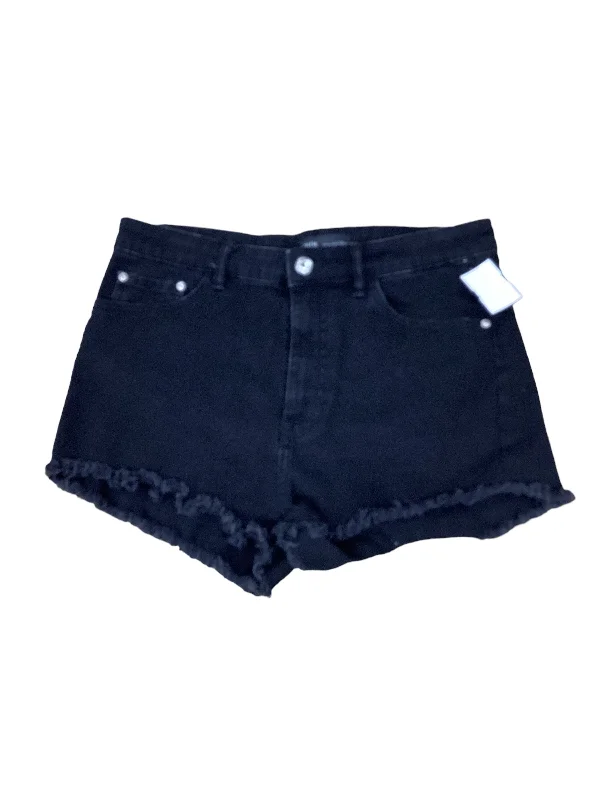 women's everyday shortsBlack Shorts Zara, Size 10