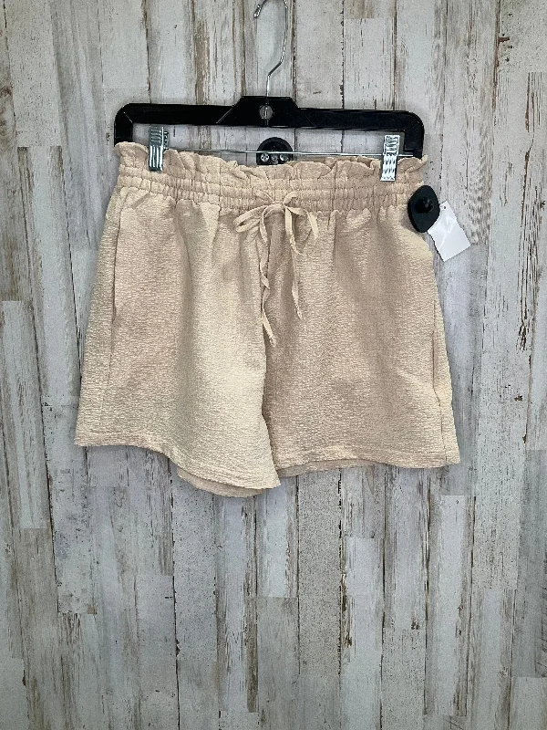 women's short shortsBrown Shorts Clothes Mentor, Size M