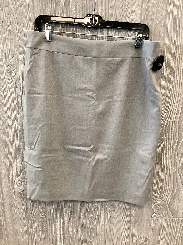 women's striped tulip skirtsGrey Skirt Midi J. Crew, Size 10