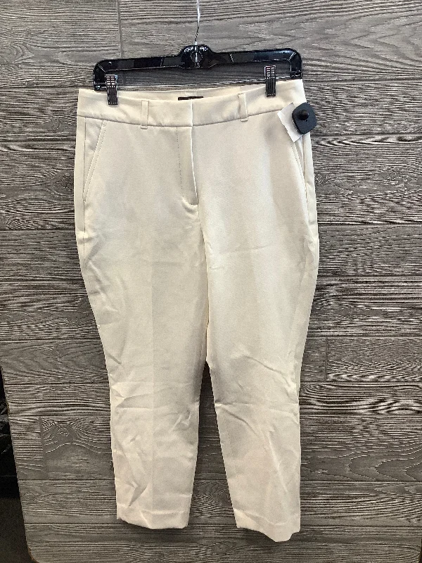 women's luxury pantsPants Cropped By White House Black Market In Cream, Size: 6