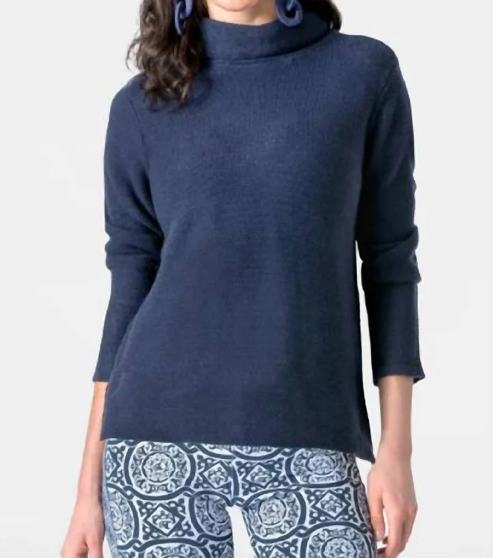 Fitted Cashmere SweatersKnit Knit Turtleneck Sweater In Navy